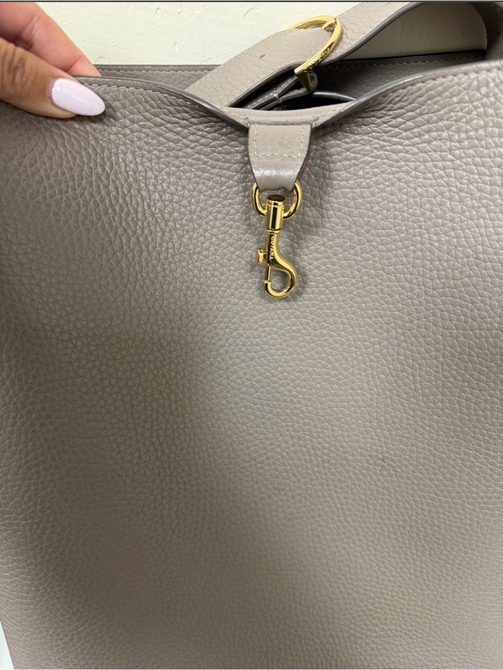 Cuyana Oversized Linea Bag in Clay - Picture 8 of 10